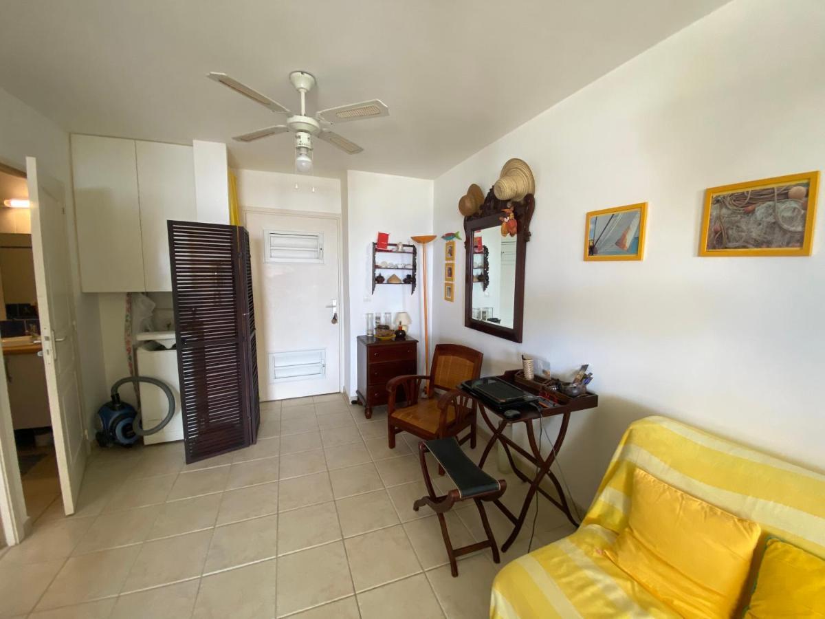 Les Hibiscus Apartment Sainte-Luce Luaran gambar