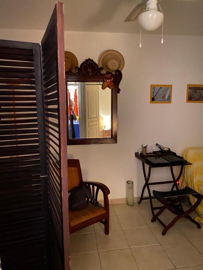 Les Hibiscus Apartment Sainte-Luce Luaran gambar